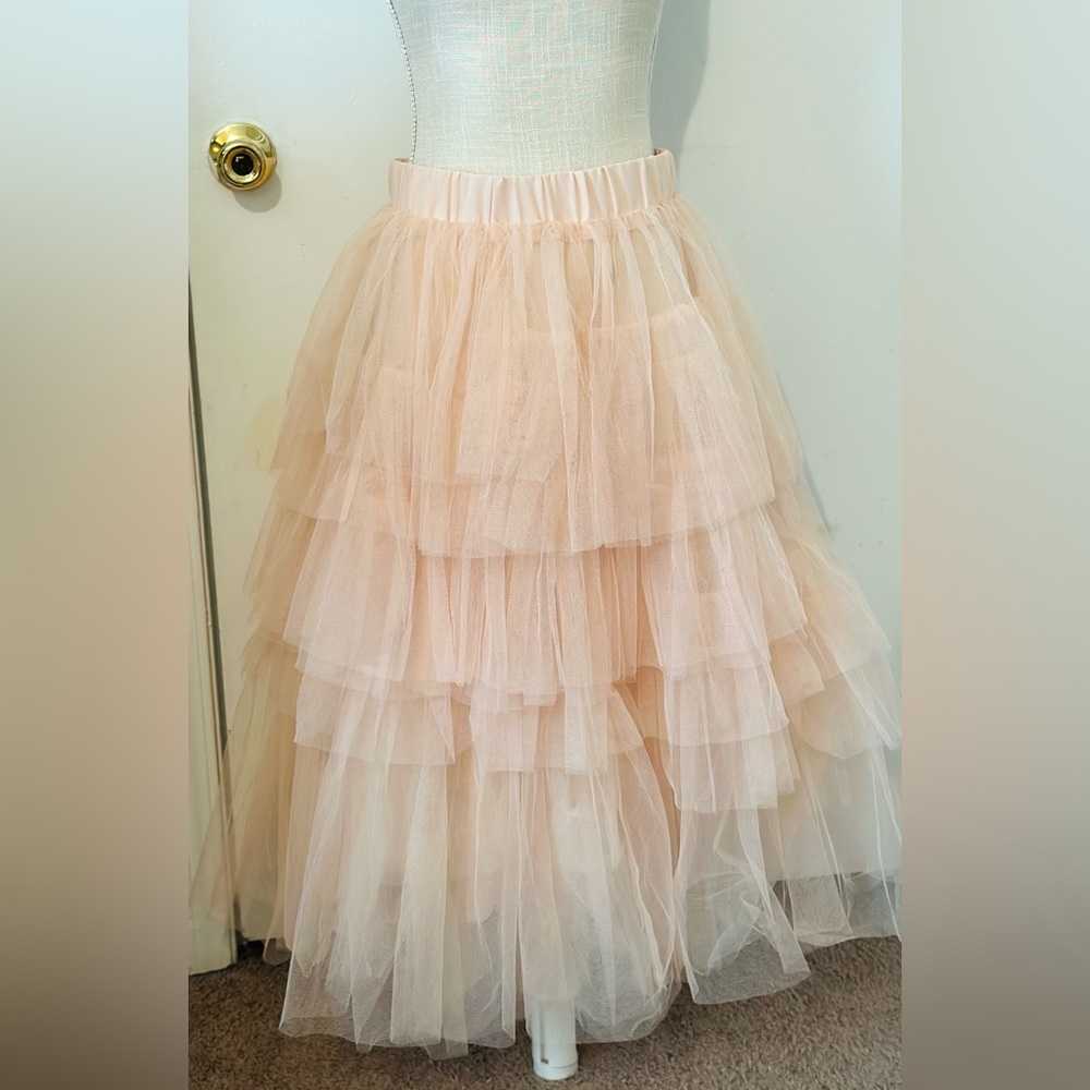 Elegant Layered Tulle Skirt - Cream
